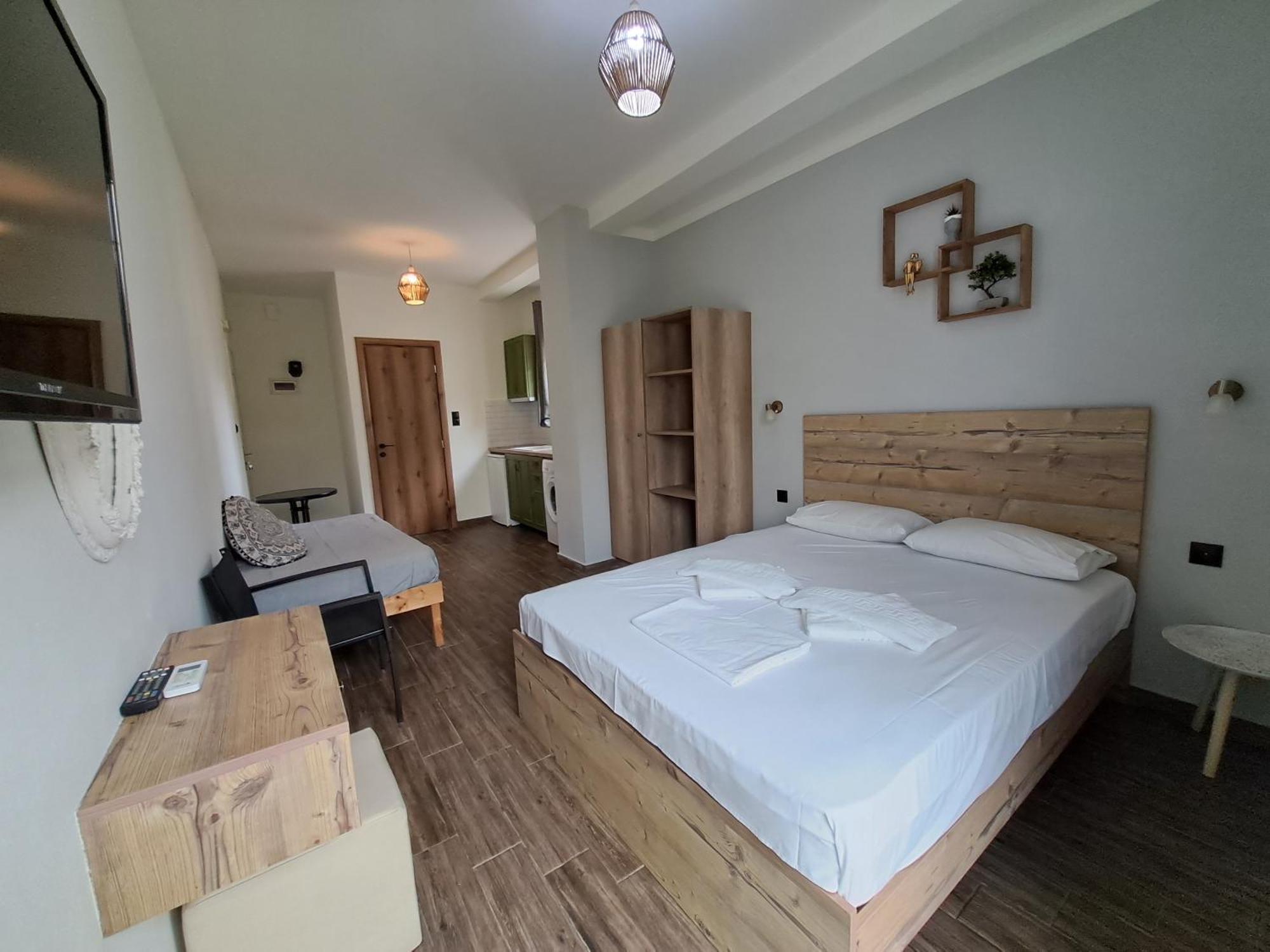 Poppy Beloni Aparthotel Chania  Bagian luar foto