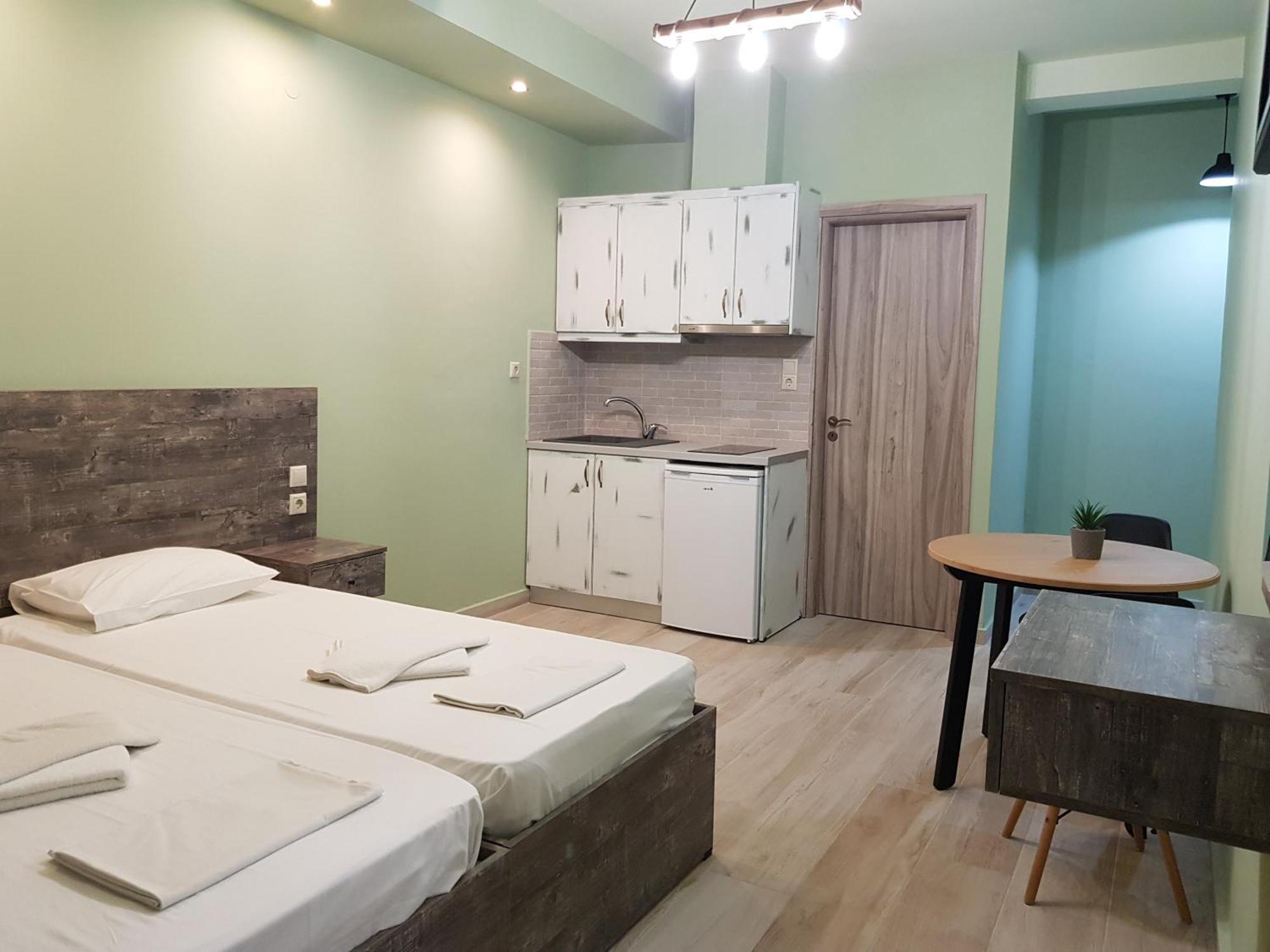 Poppy Beloni Aparthotel Chania  Bagian luar foto