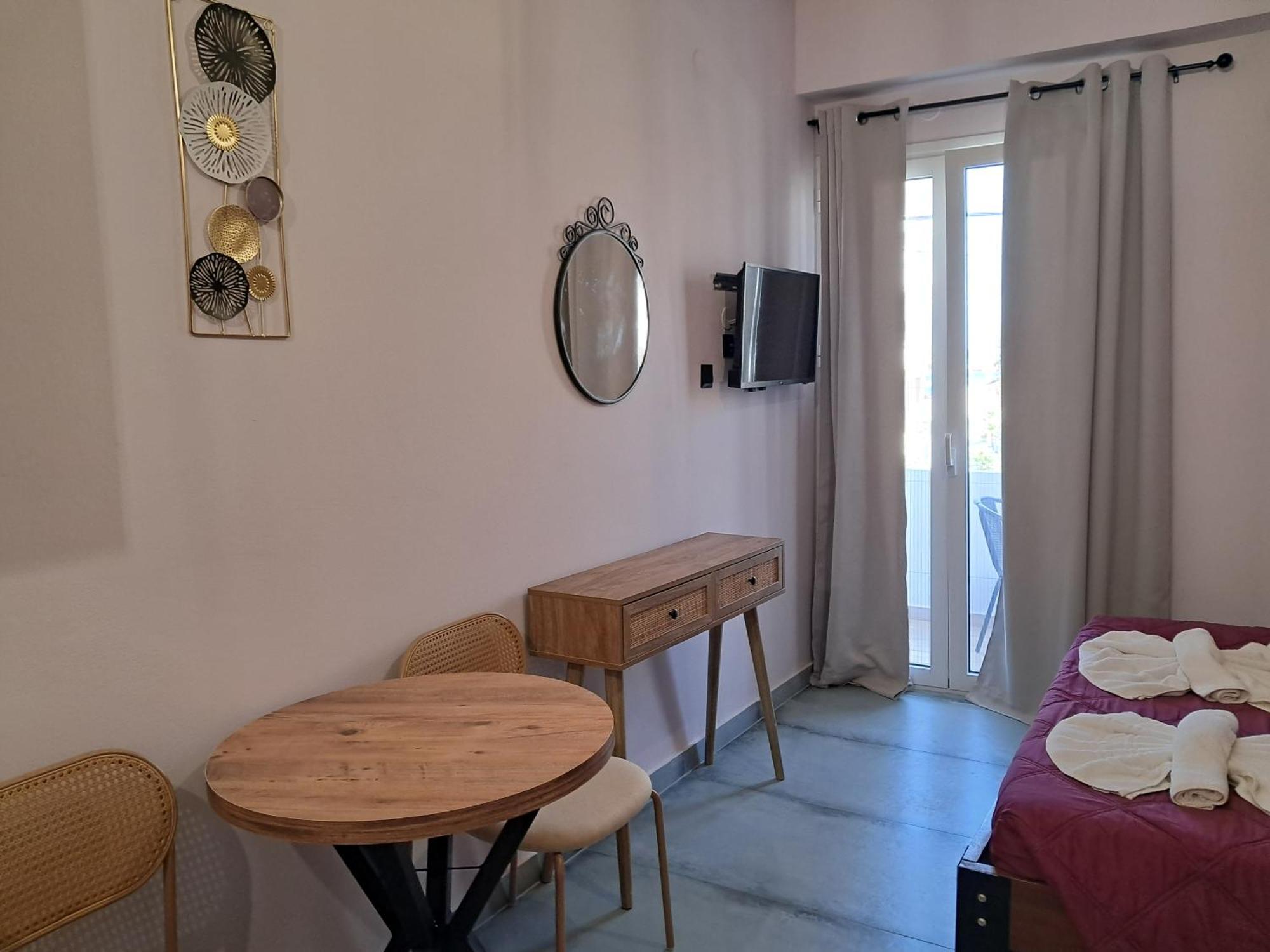 Poppy Beloni Aparthotel Chania  Bagian luar foto