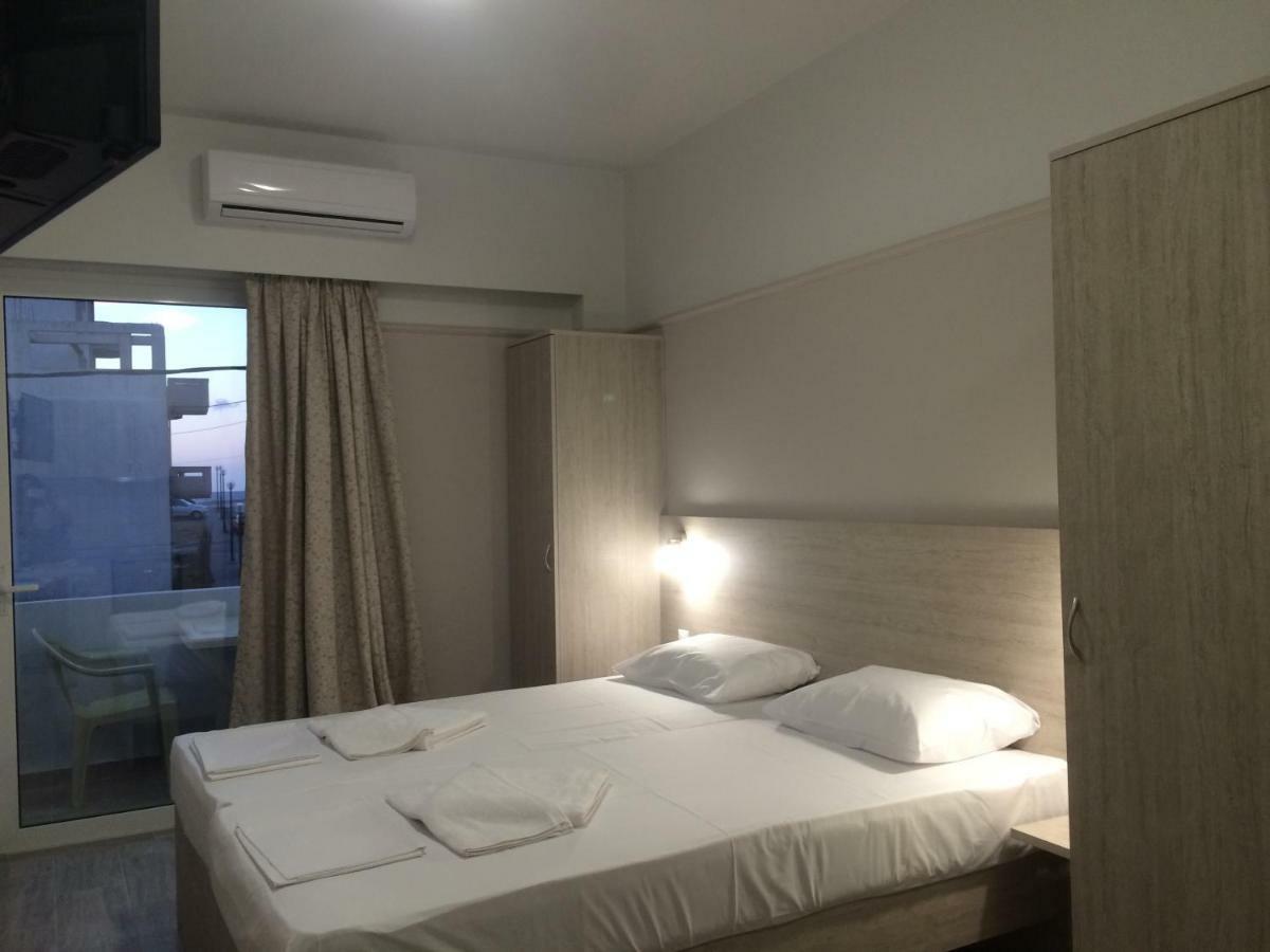 Poppy Beloni Aparthotel Chania  Bagian luar foto