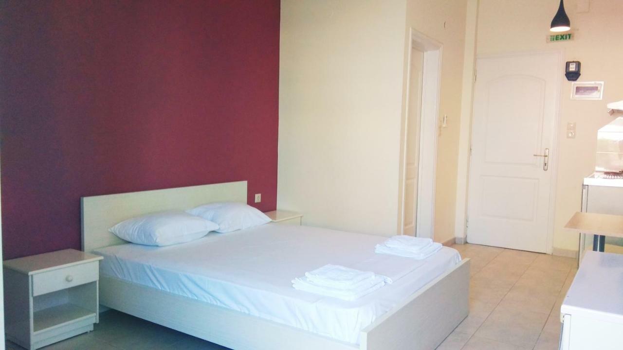 Poppy Beloni Aparthotel Chania  Bagian luar foto